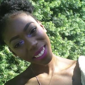 Meet your Posher, Briana